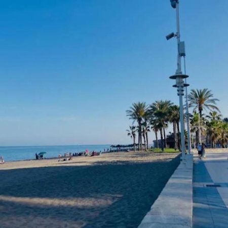 Holidays2Malaga Tomas De Echeverria 150 Mts To Beach & High Speed Wifi & Parking Apartment ภายนอก รูปภาพ