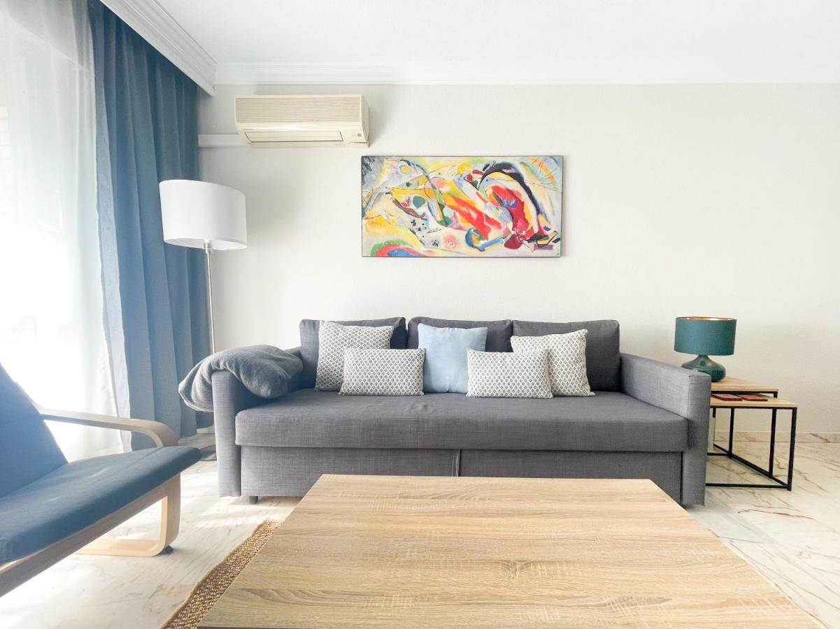 Holidays2Malaga Tomas De Echeverria 150 Mts To Beach & High Speed Wifi & Parking Apartment ภายนอก รูปภาพ