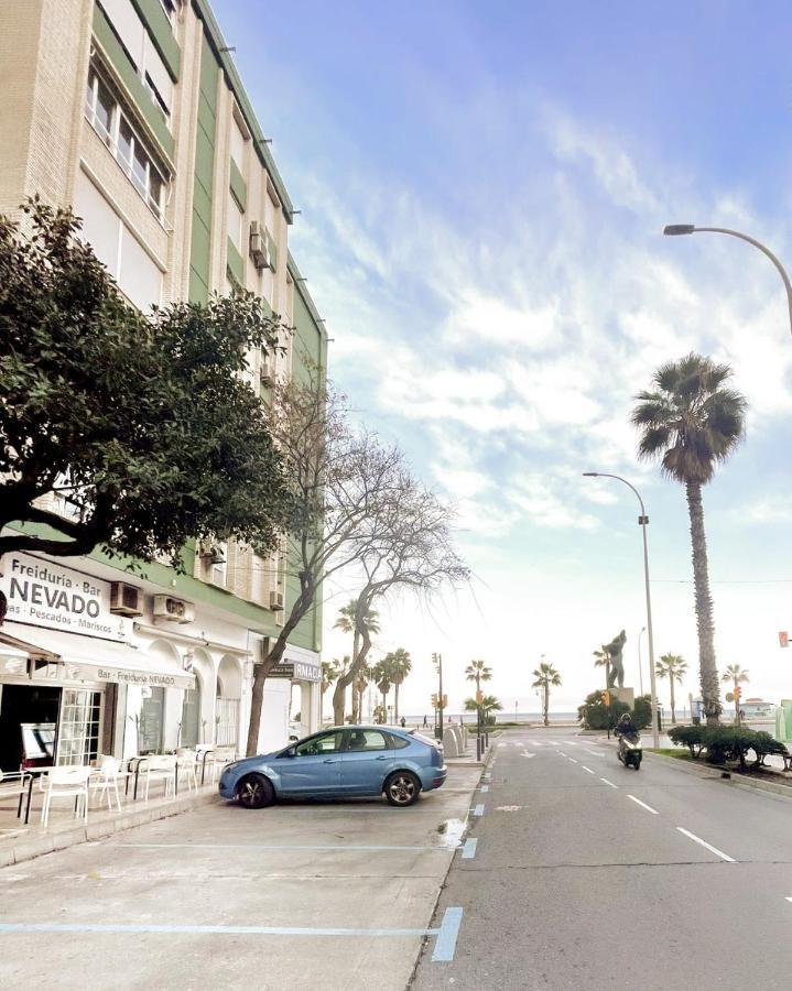 Holidays2Malaga Tomas De Echeverria 150 Mts To Beach & High Speed Wifi & Parking Apartment ภายนอก รูปภาพ