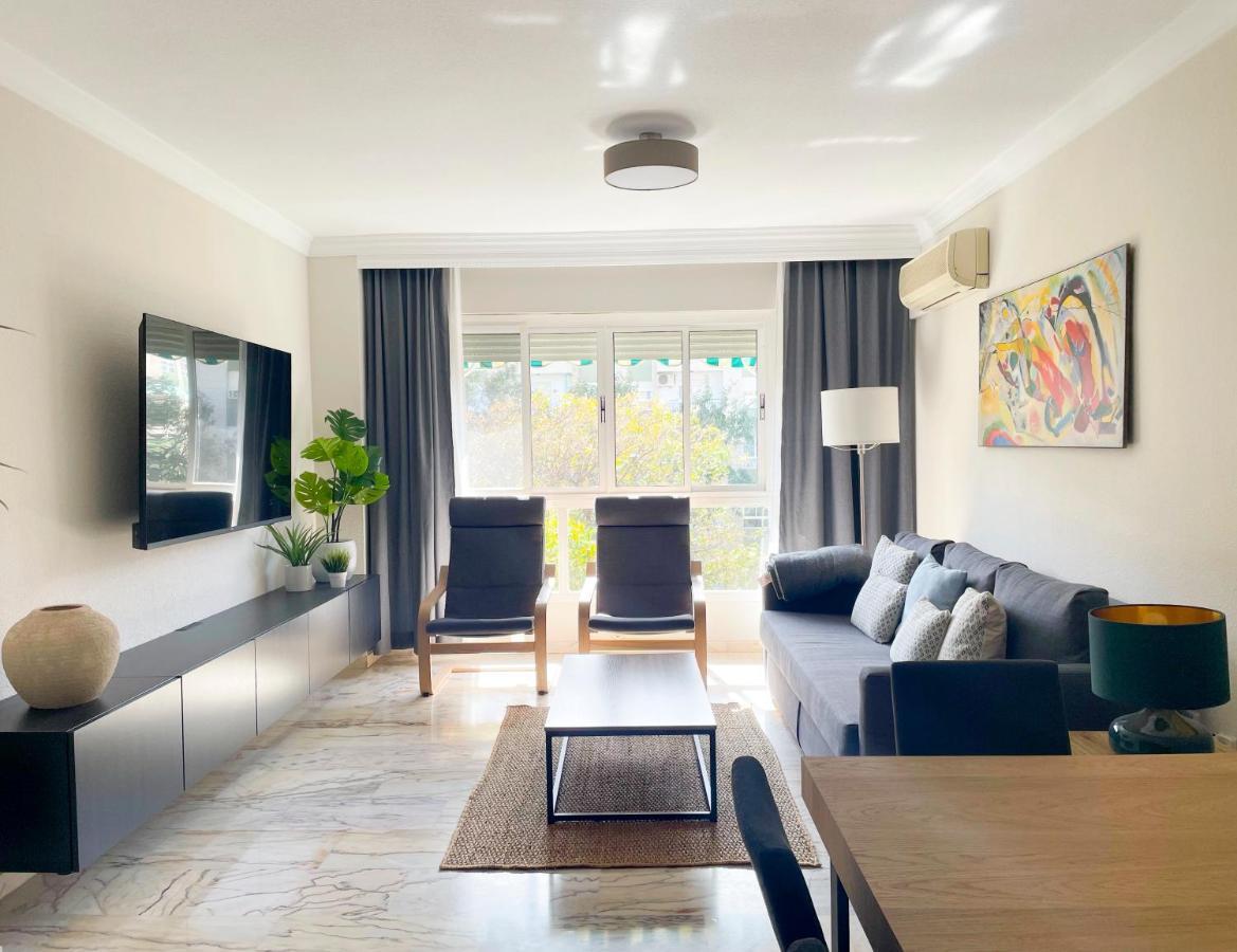 Holidays2Malaga Tomas De Echeverria 150 Mts To Beach & High Speed Wifi & Parking Apartment ภายนอก รูปภาพ